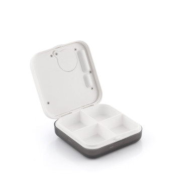 Электронная умная коробочка для таблеток